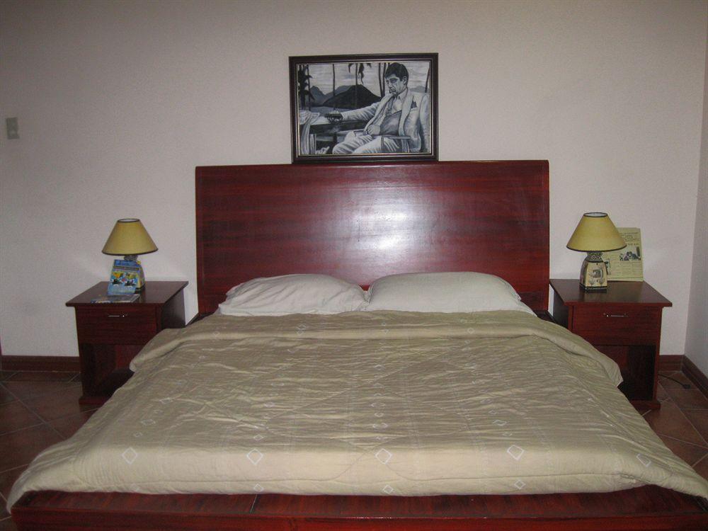 Red Tulip Hotel Angeles Luaran gambar