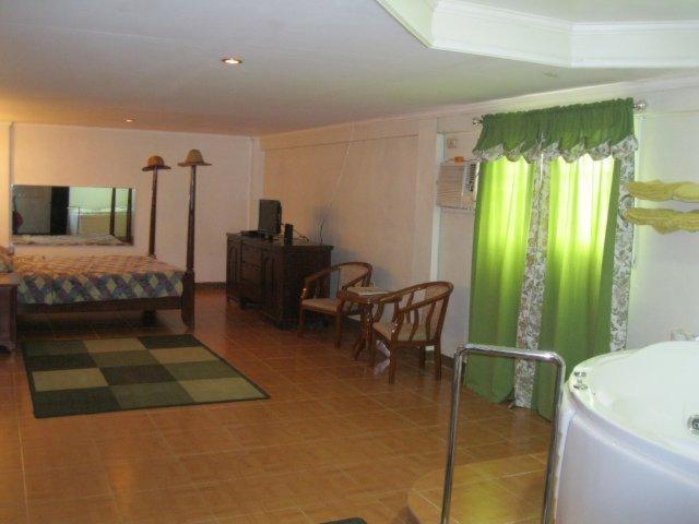Red Tulip Hotel Angeles Luaran gambar