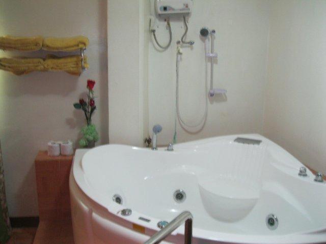 Red Tulip Hotel Angeles Luaran gambar