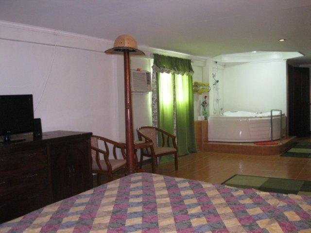 Red Tulip Hotel Angeles Luaran gambar